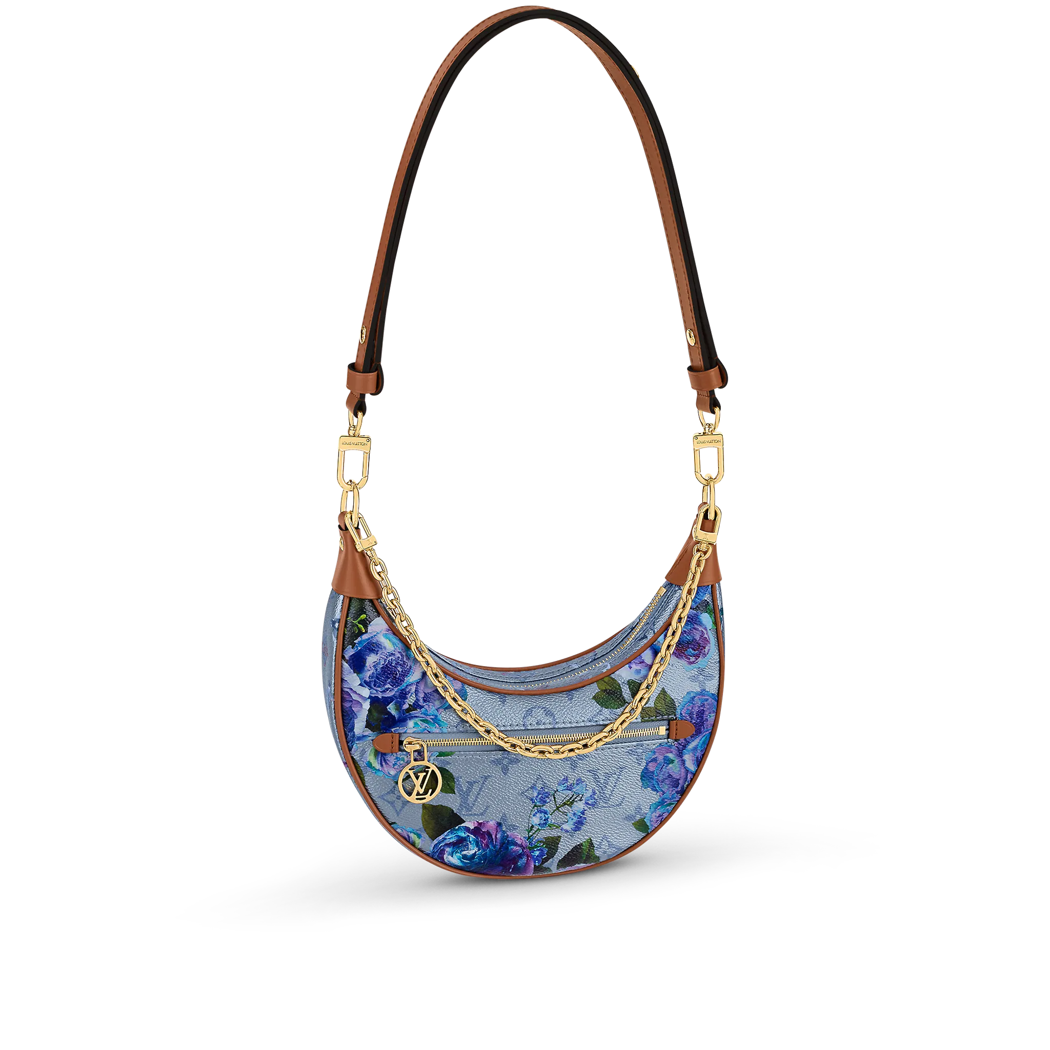 Trend Report: Crescent-Shaped Handbags are On a Roll Pre-fall Season!