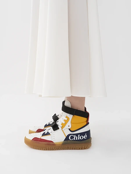 Read more about the article 6 Trendy Chloe Tennis Shoes & Sneakers On Sale For Women!