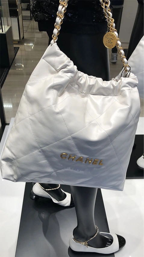 chanel 22 white bag