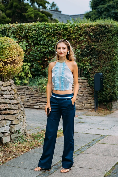 The Top 5 Reasons to Wear a Crop Top This Summer