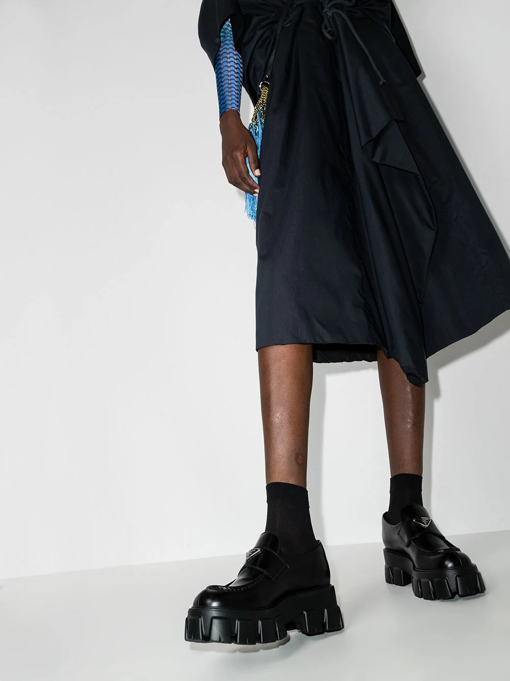 Read more about the article How To Style Penny Loafers For Women In 2024/2025?