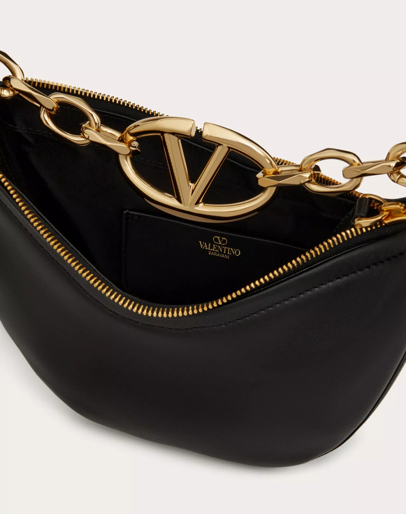 Read more about the article Numbers Don’t Lie: 5 Top Selling Designer Bags Of 2024 So Far!