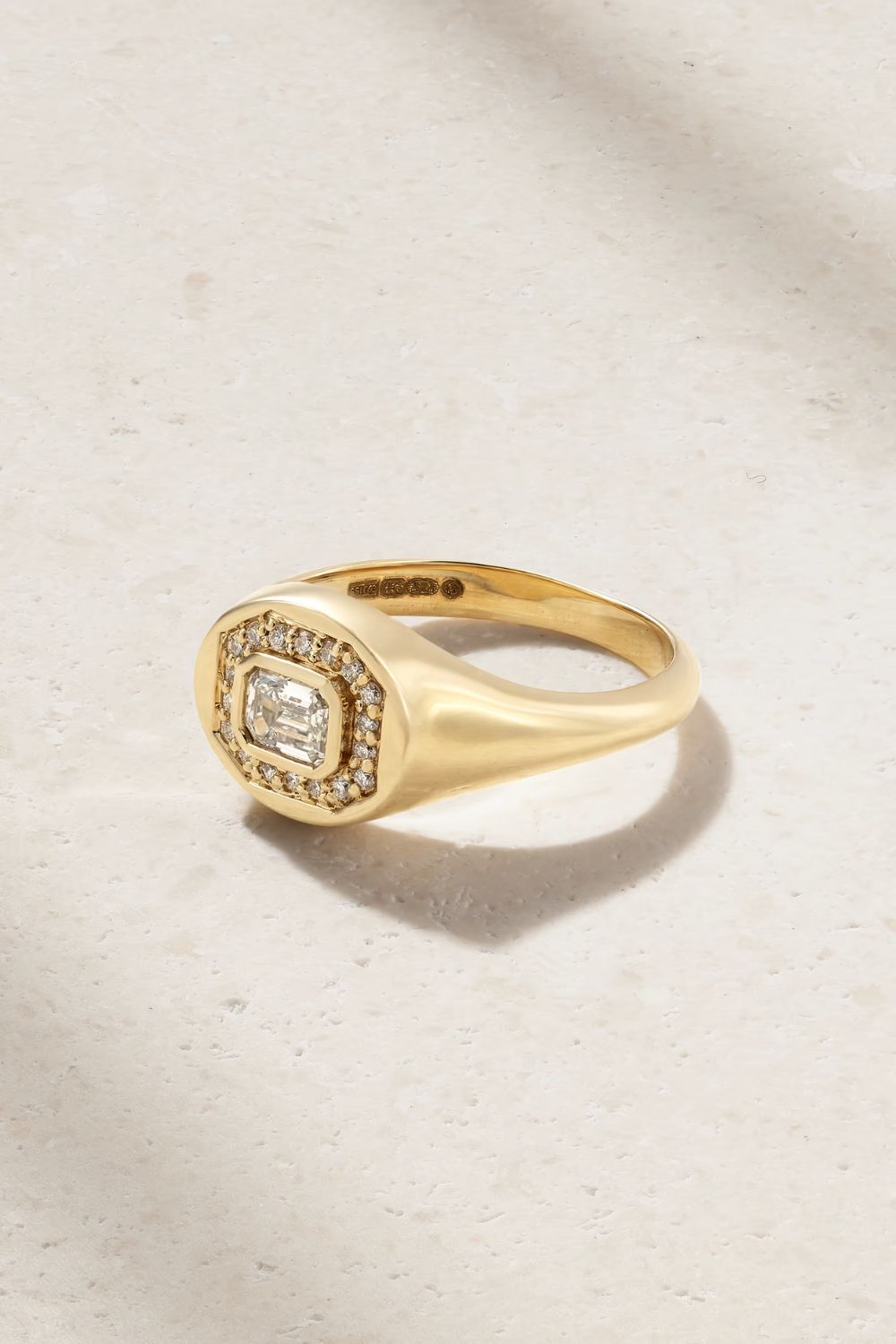 STONE AND STRAND The Essential Splurge 14-karat gold diamond pinky ring